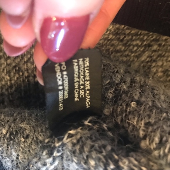 Club Monaco Black Grey V-neck Long Sleeve Wool Alpaca Sweater - Picture 7 of 9